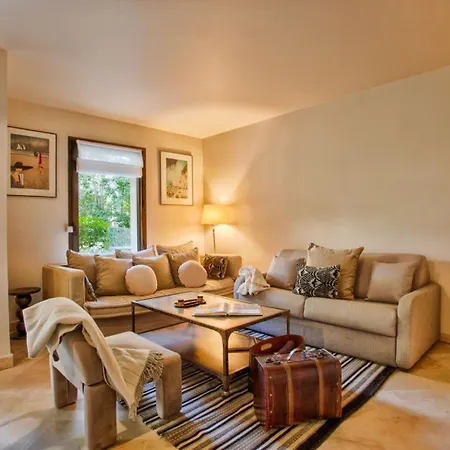 Superb 2-bed With Large Private Garden