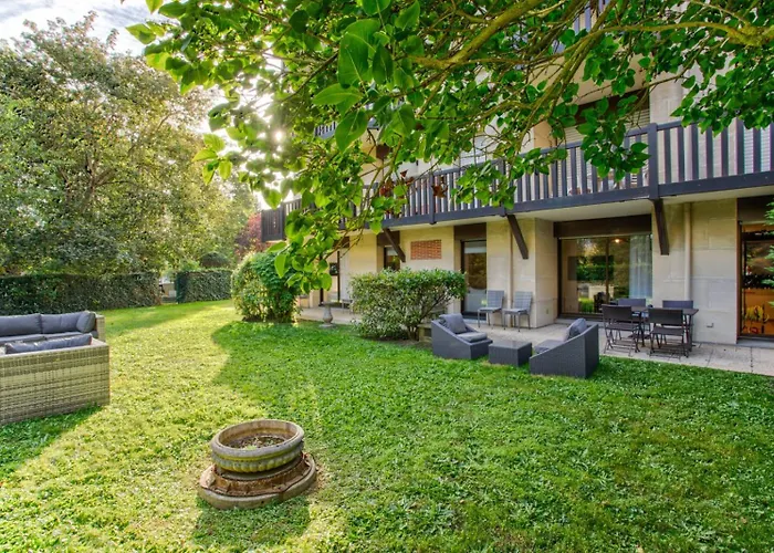 Superb 2-bed With Large Private Garden Deauville